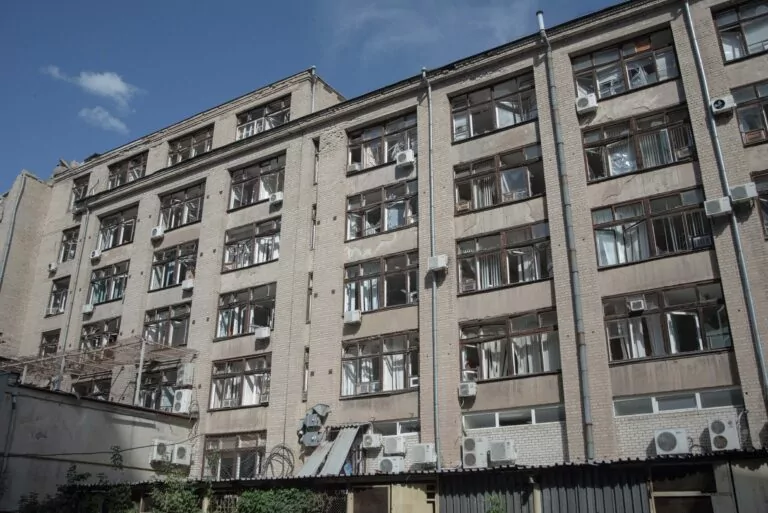 Потужний обстріл Харкова з РСЗВ — фото  