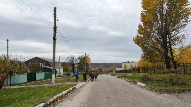 На Харківщині відновлюють інфраструктуру, повертають автобуси та пошту до Куп’янська