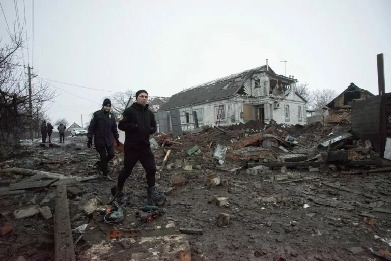 Окупанти обстріляли передмістя Харкова – фото наслідків