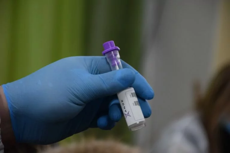 В Україні автоматизували зберігання біологічного матеріалу військових