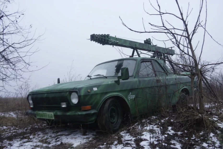 зображення до посту: Новий комплекс зв’язку для військових випробували у Харкові – фото та відеоогляд