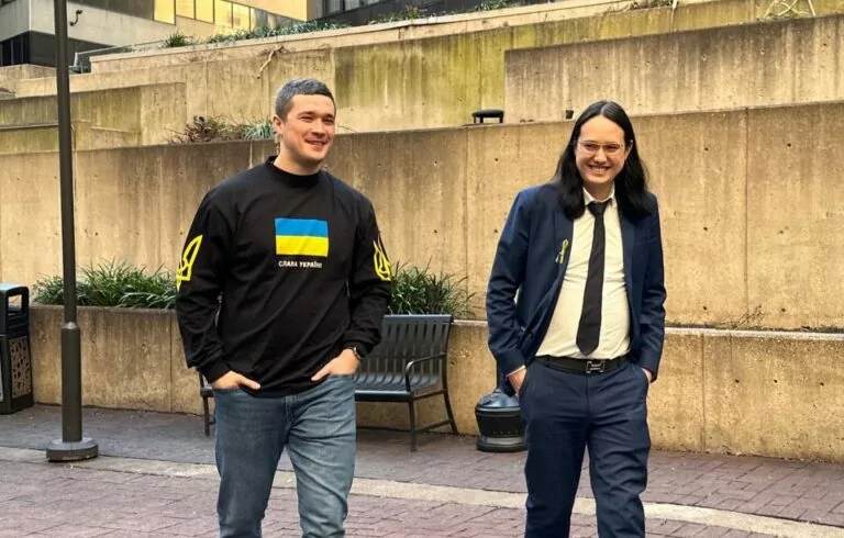Clearview AI допомагатиме Україні з розпізнаванням обличчя