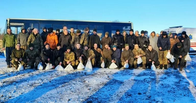 До України повернули півсотні військовополонених