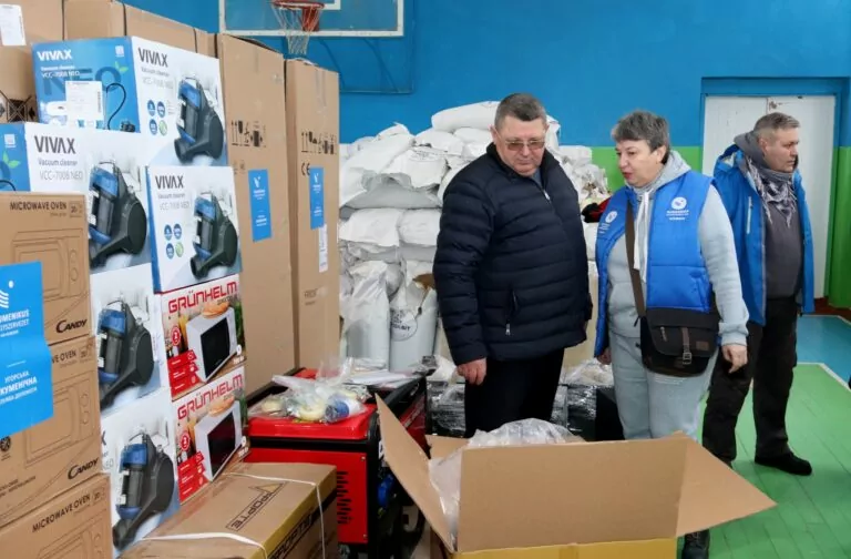 Лозова отримала гуманітарну допомогу від угорців