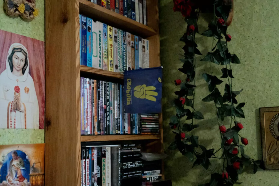 зображення до посту: Залишився в окупації, аби написати книгу про війну. Історія 73-річного Олександра з Ізюма