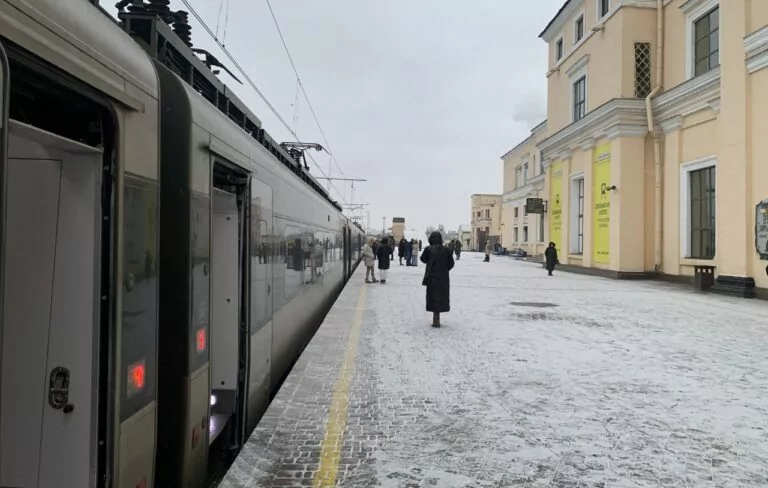 В Україні досі офіційно не перейменували назви Південної та Південно-Західної залізниць — УЗ