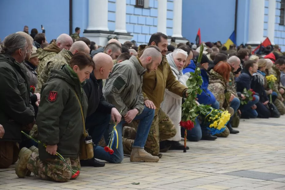 зображення до посту: Ukraine Bids Farewell to Hero Dmytro Kotsiubaylo “Da Vinci”