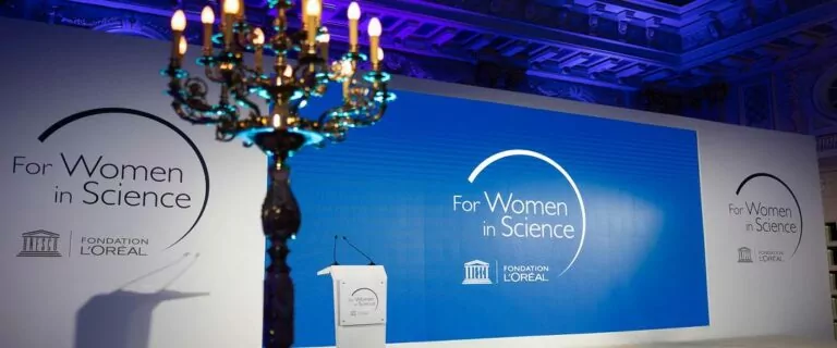 До 25-річчя L’Oréal-UNESCO оголосили про програму для жінок-науковиць