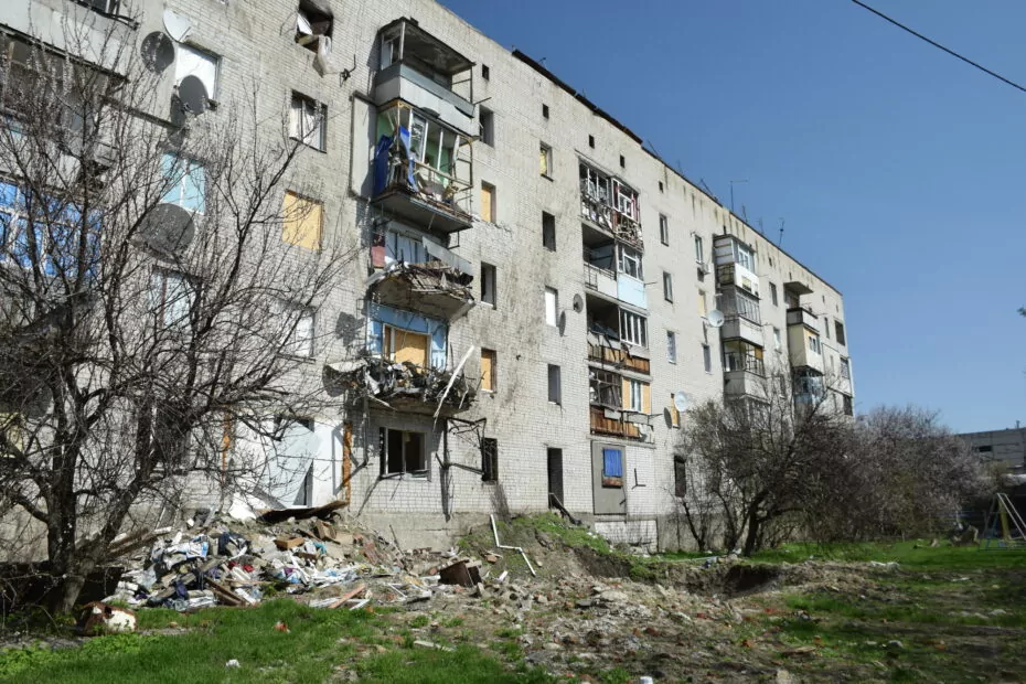 зображення до посту: Constant Missile Attacks and Empty Streets: How Kupiansk Lives on the Front Line