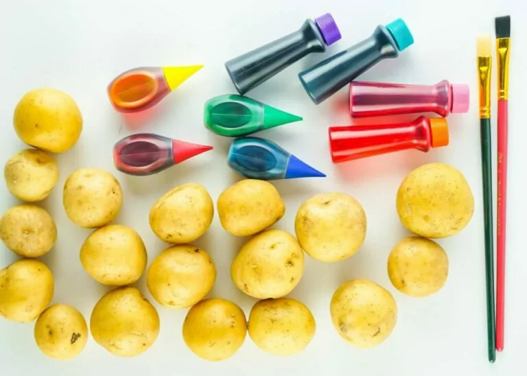 FactCheck: Crisis Forces Americans Dye Potatoes Instead of Easter Eggs