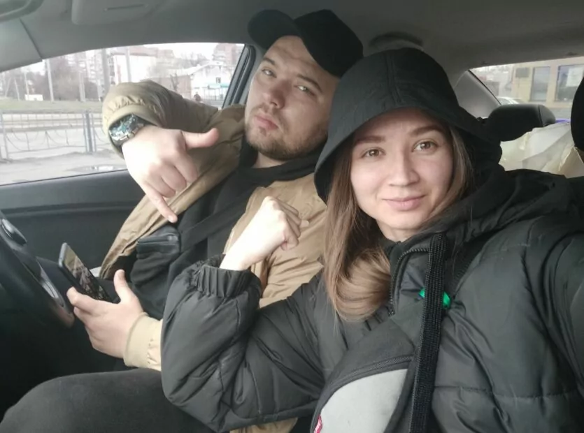 зображення до посту: У кожного волонтера є своя баба Віра: історія харківʼян, які допомагають самотнім літнім людям
