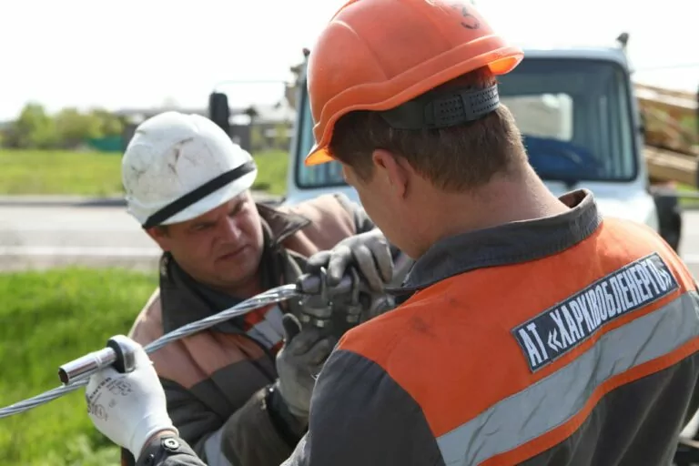 Енергетики повернули світло в село Первомайське на Харківщині