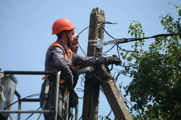 В Україні запровадили екстренні відключення світла