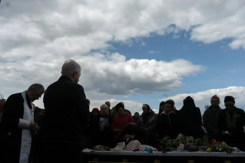 зображення до посту: Pivdenne in Kharkiv Oblast Bid Farewell to Fallen Lieutenant Andriy Melnyk