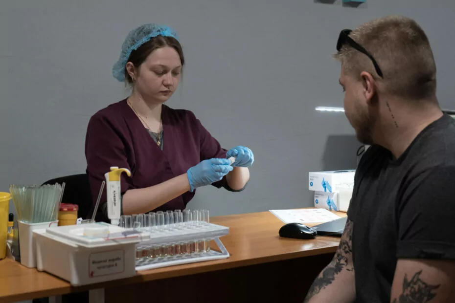 зображення до посту: Донорство під час війни: як працює Харківський обласний центр служби крові