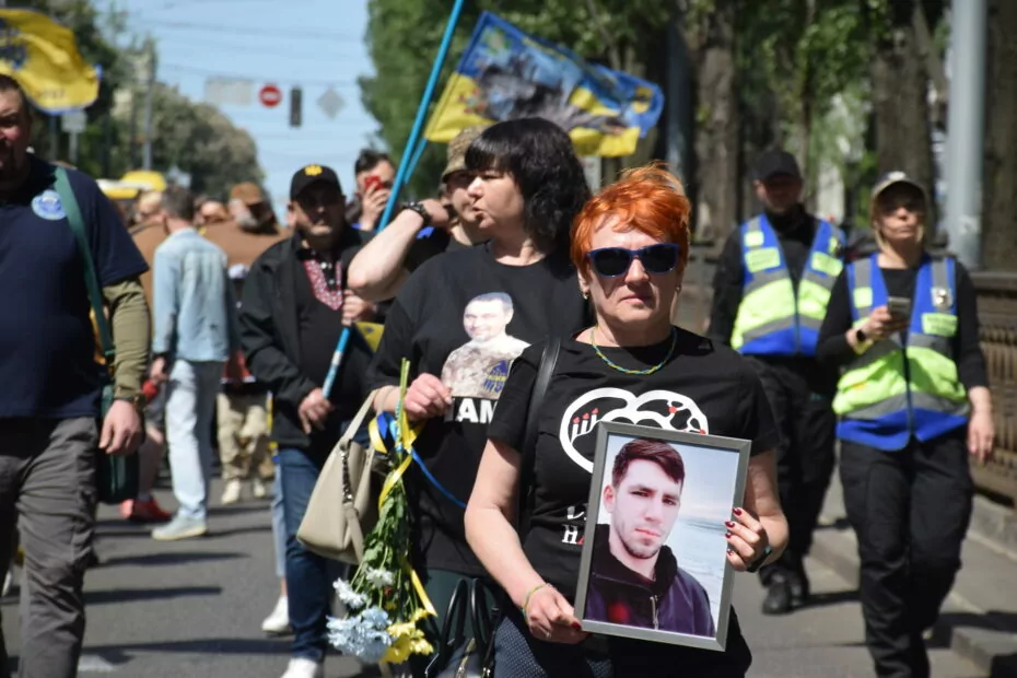 зображення до посту: One Year in Captivity: Kyiv Holds Rally to Commemorate Release of Defenders from Azovstal