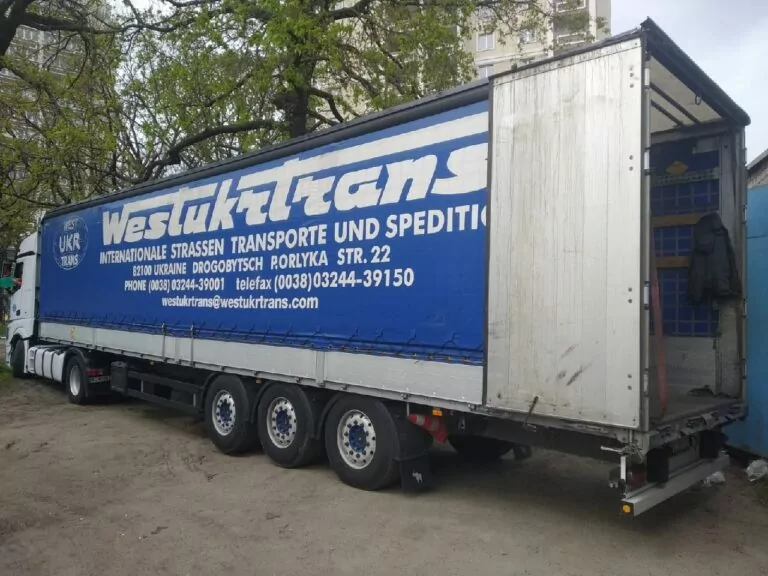 Lille Handed Over Humanitarian Aid to Kharkiv