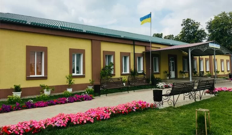 У Золочеві робитимуть ремонт школи за завищеними цінами 