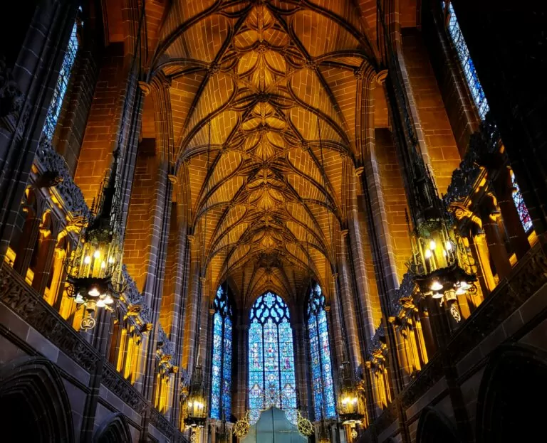 Liverpool Cathedral Hosts Izyum to Liverpool Exhibition