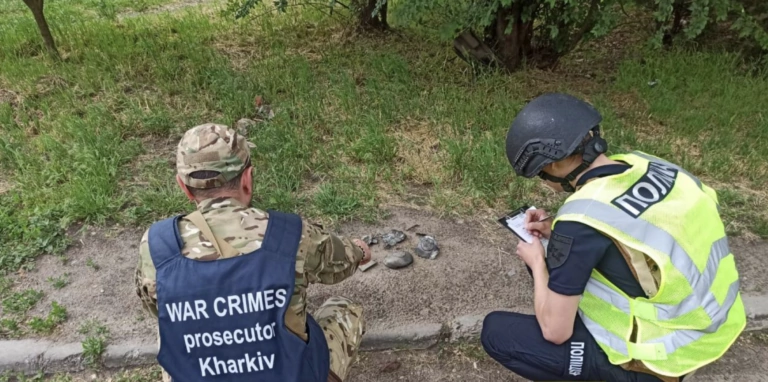 Російські військові обстріляли Ізюм: поранено дитину