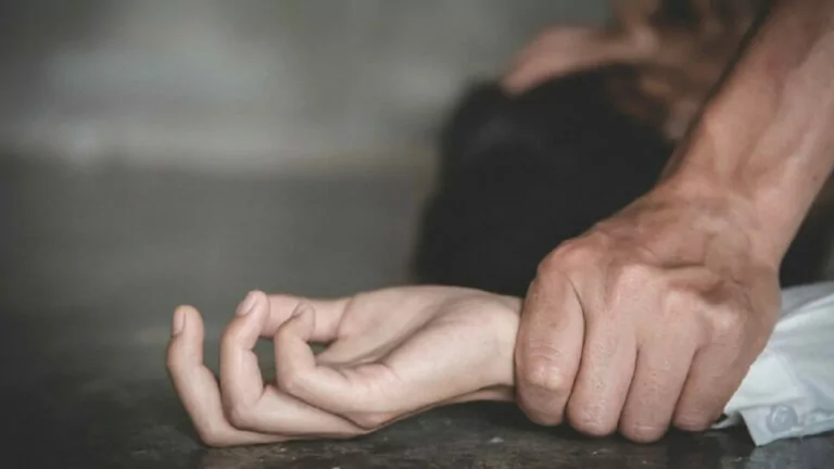 «Понад рік тримав у неволі та ґвалтував‎»: ідентифіковано військового РФ, який організував депортацію жительки Харківщини до Росії
