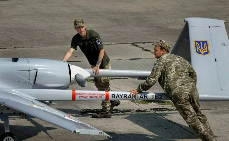 Bayraktar виготовлятимуть в Україні: Туреччина видала ліцензії на виробництво