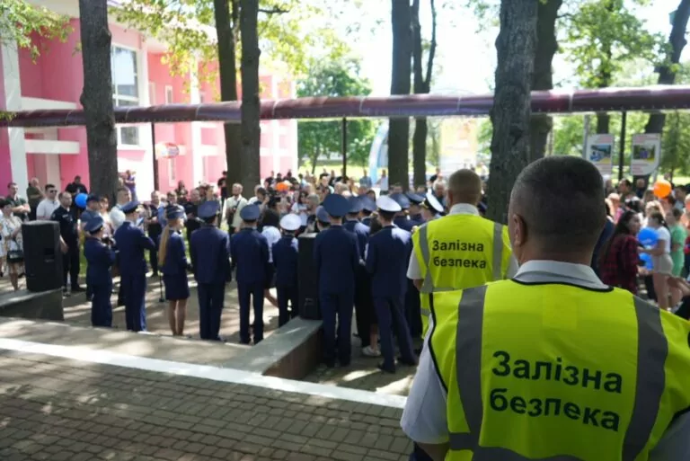 Пошкоджено будівлю Малої Південної залізниці внаслідок обстрілів Харкова