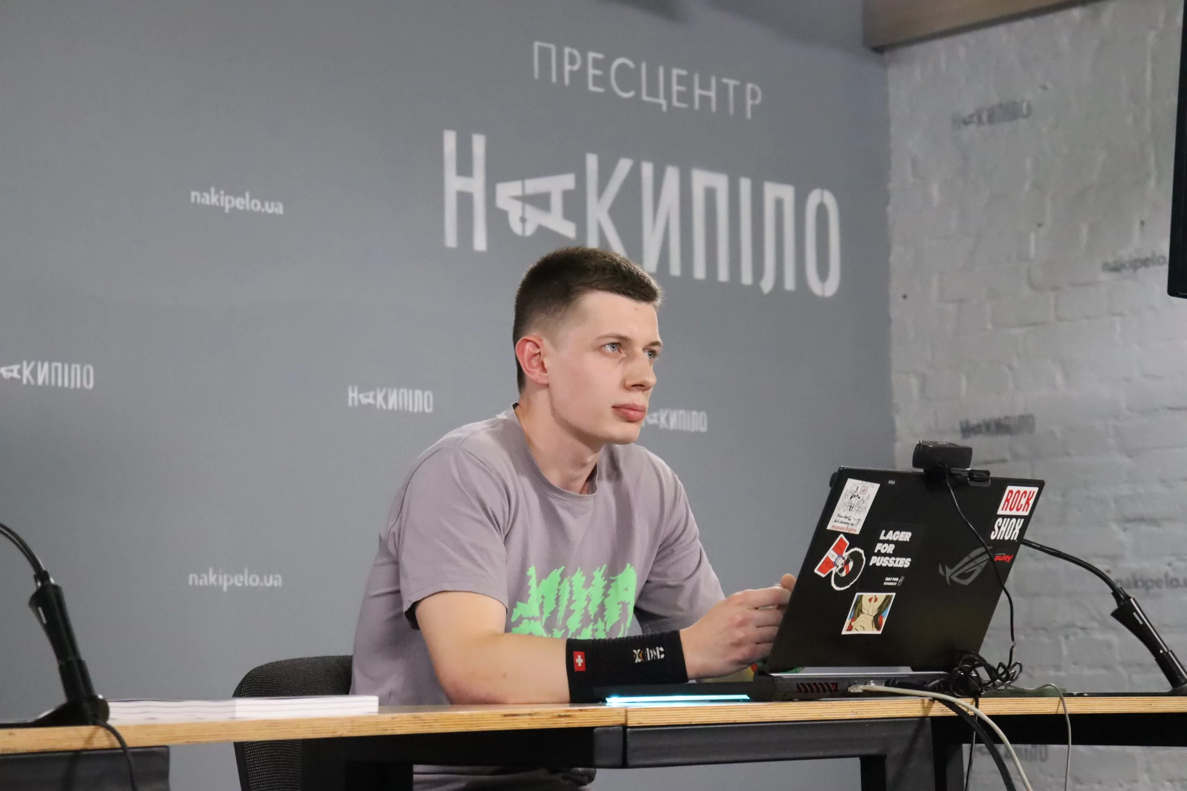 зображення до посту: «Ми повинні боротись до останнього»: як родичі зниклих безвісти та полонених військових обʼєднуються в пошуках