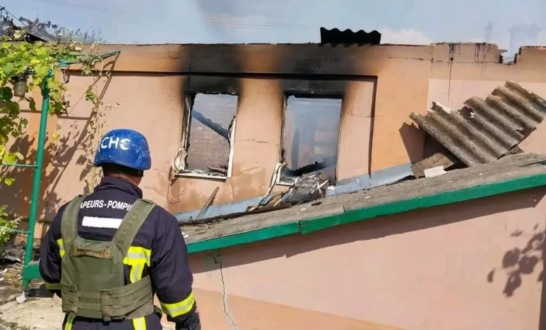 Внаслідок обстрілу армією РФ села Борівської громади горіло два будинки