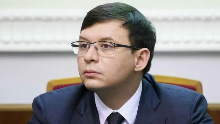 Екснардепу з Харкова Мураєву загрожує до 15 років тюрми: СБУ завершила розслідування