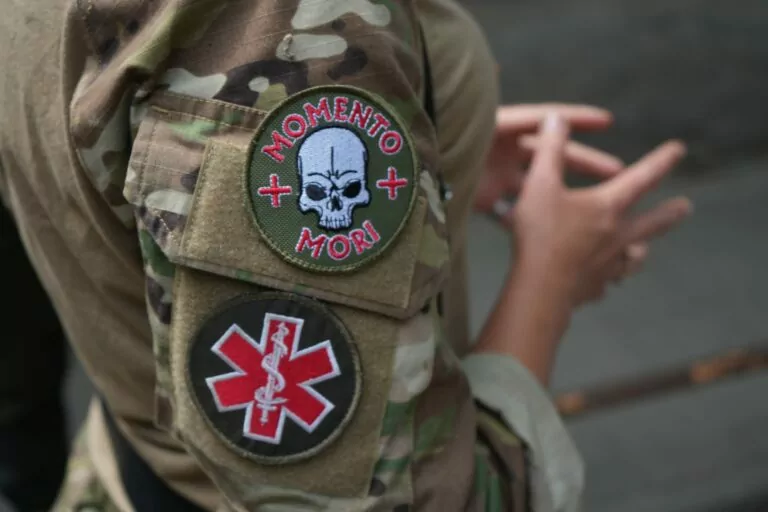 Від масажного салону в Києві — до війська на Харківщині: історія парамедикині Ніни Кравчук