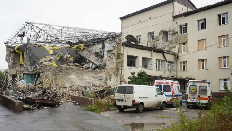 Стало відомо, скільки лікарень відновили в Україні після російських обстрілів