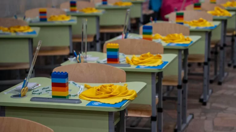 Маніпуляція. В українських школярів погіршилася успішність через «українізацію»