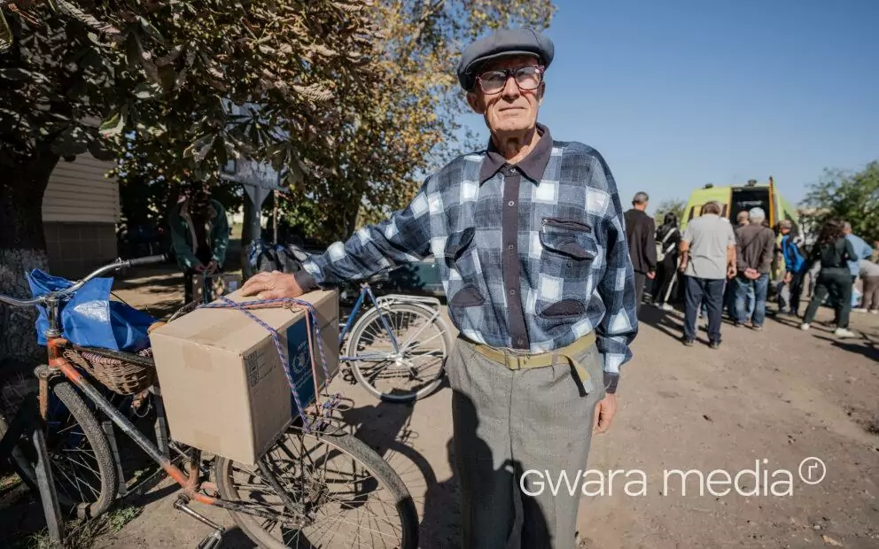 зображення до посту: Волонтери роздають гуманітарну допомогу в Старовірівці Куп’янського району — фото