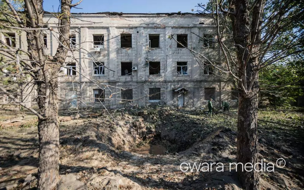 зображення до посту: Лікарня та будинки в Харкові залишилися без води внаслідок ракетного удару — фото