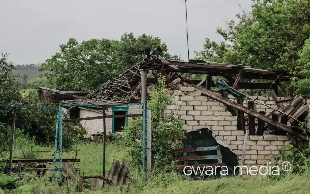 зображення до посту: «Окупанти їхали й стріляли по хатах»: історія однієї вулиці в Пісках-Радьківських