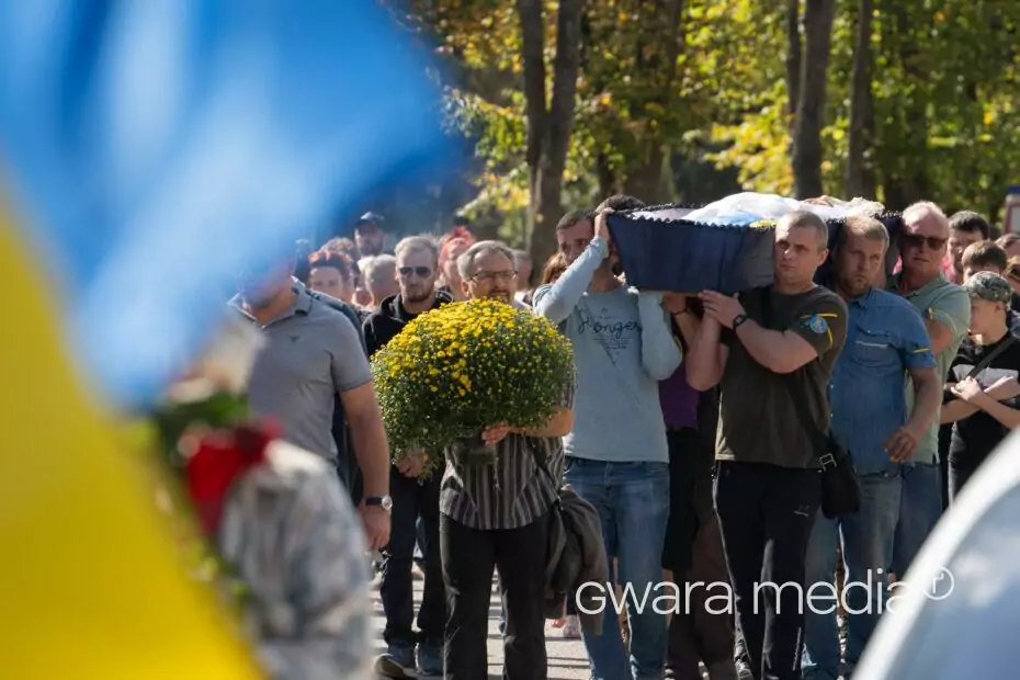 зображення до посту: Харків попрощався з загиблими у Куп&#8217;янську волонтерами — фото