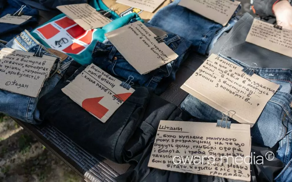 зображення до посту: Придбати речі Жадана та зустріти своїх. Як минув гаражний розпродаж для потреб ЗСУ в Харкові — фото