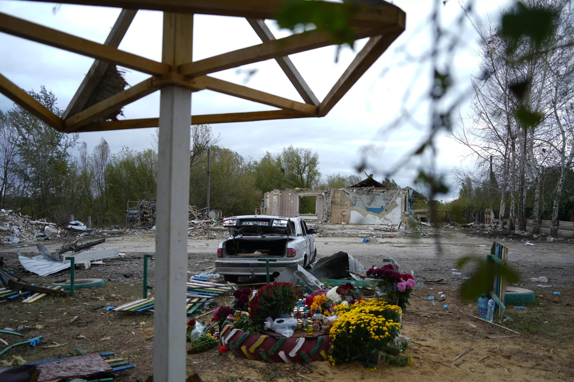 зображення до посту: Five Days of Hroza. The Village Buries Those Who Died in a Russian Attack on October 5 — PHOTO