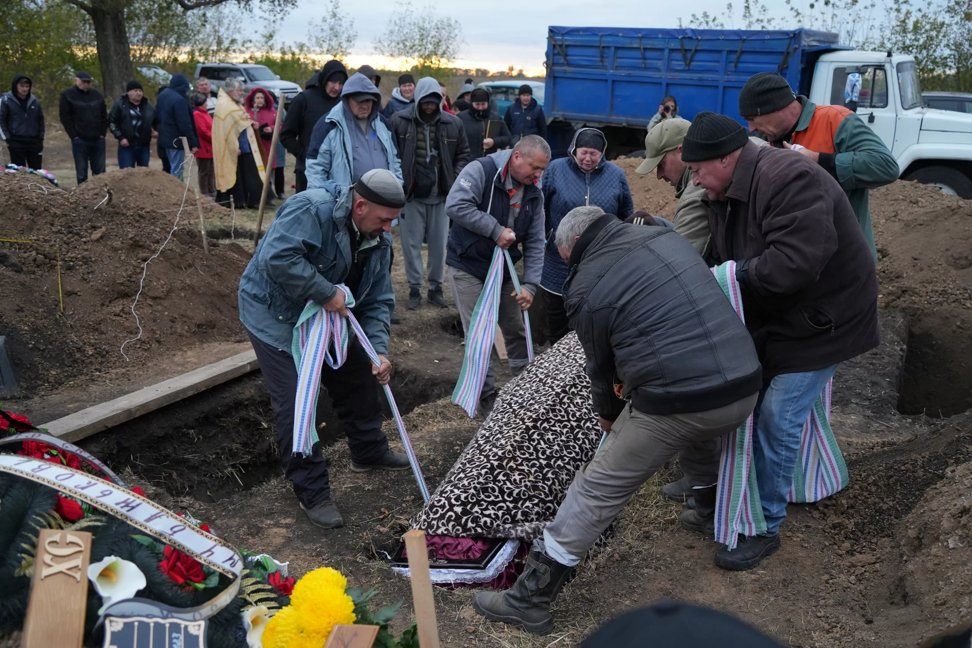 зображення до посту: Five Days of Hroza. The Village Buries Those Who Died in a Russian Attack on October 5 — PHOTO