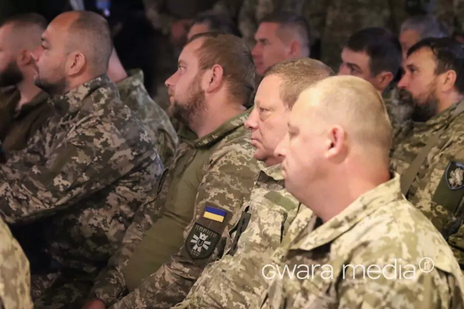 зображення до посту: У Харкові нагородили військових 113 бригади ТрО до річниці створення формування — фото