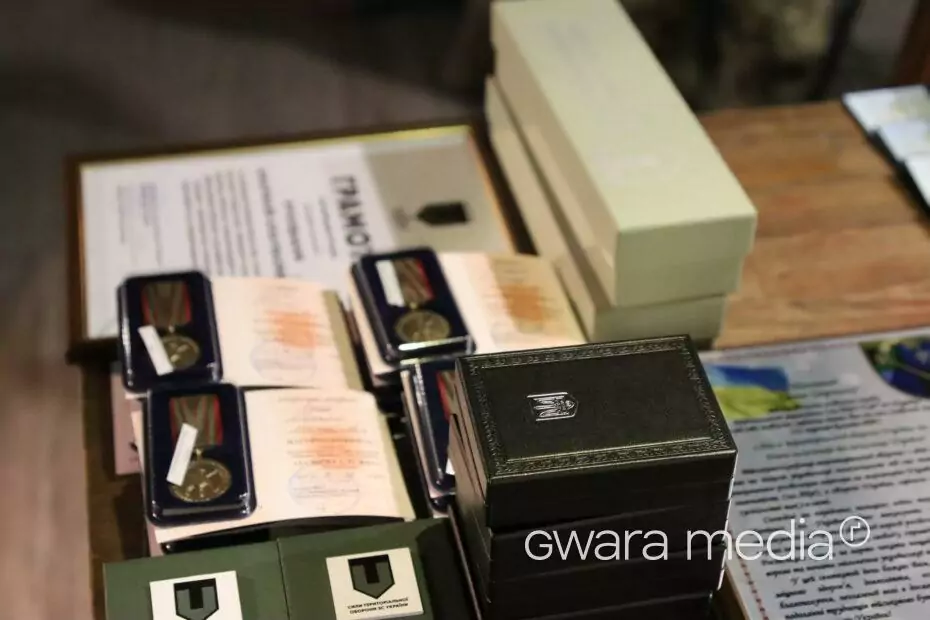 зображення до посту: У Харкові нагородили військових 113 бригади ТрО до річниці створення формування — фото