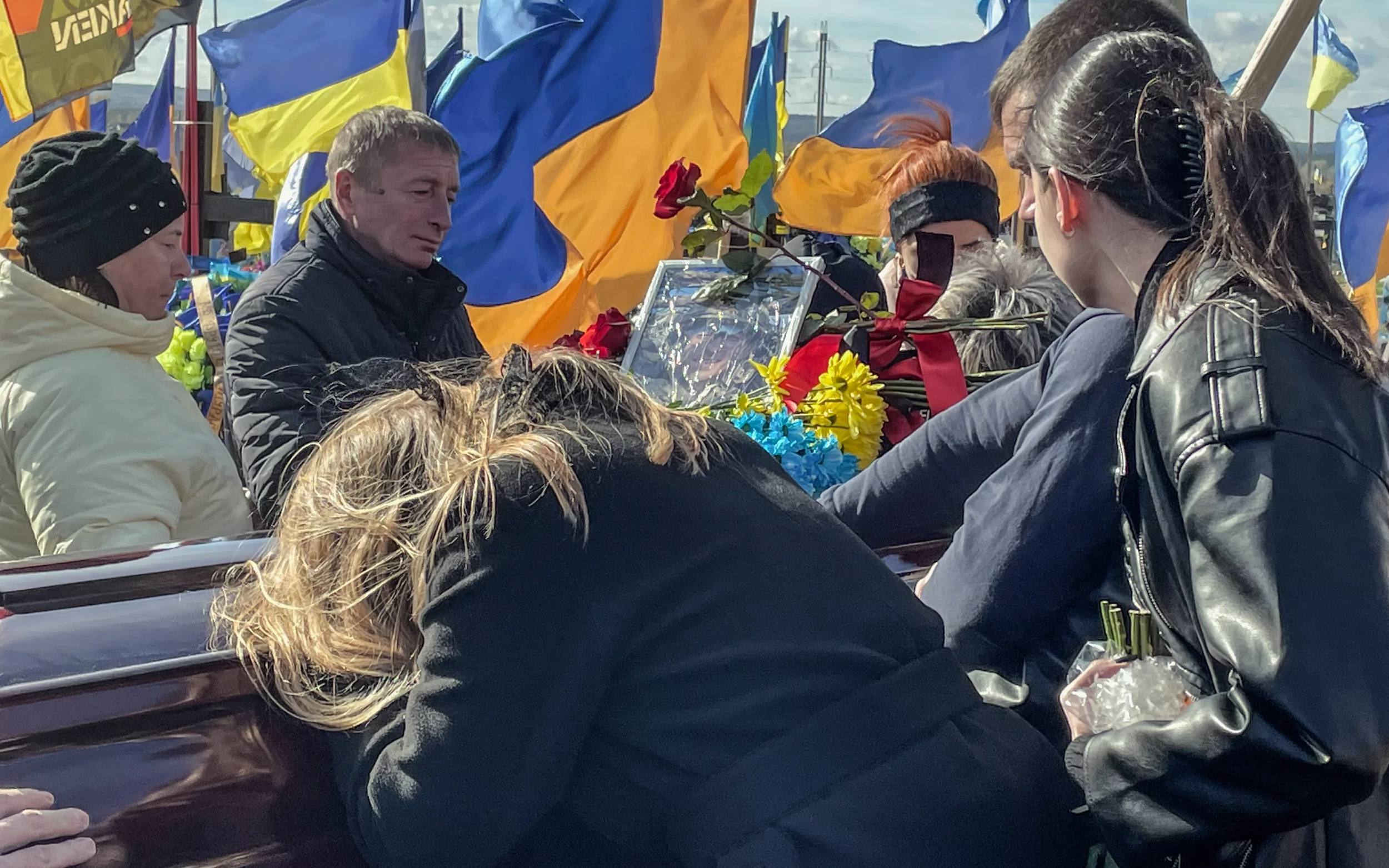 зображення до посту: У Харкові попрощалися із загиблим військовим Віталієм Волненком — фото