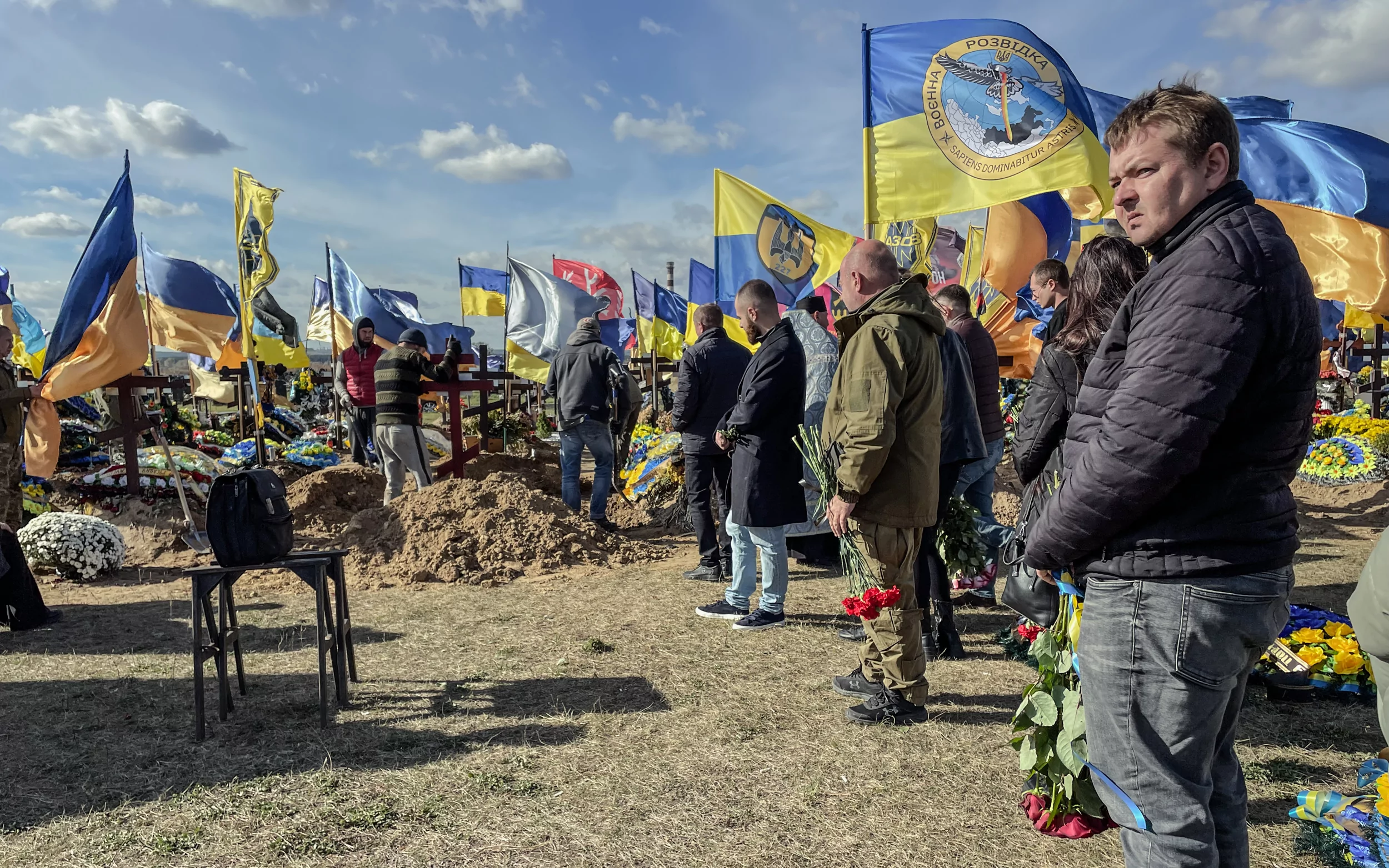 зображення до посту: У Харкові попрощалися із загиблим військовим Віталієм Волненком — фото