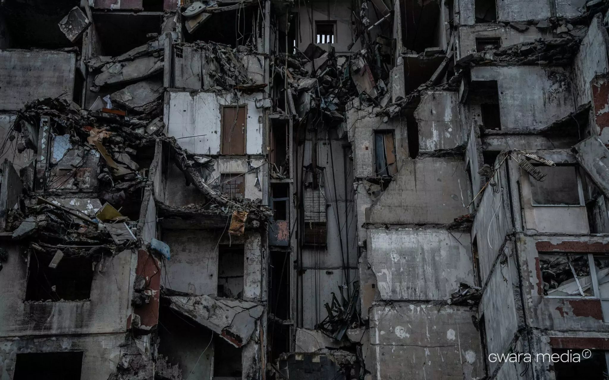 зображення до посту: North Saltivka Residential Building, Damaged By a Russian Aerial Bomb, is Being Prepared for Partial Demolition 