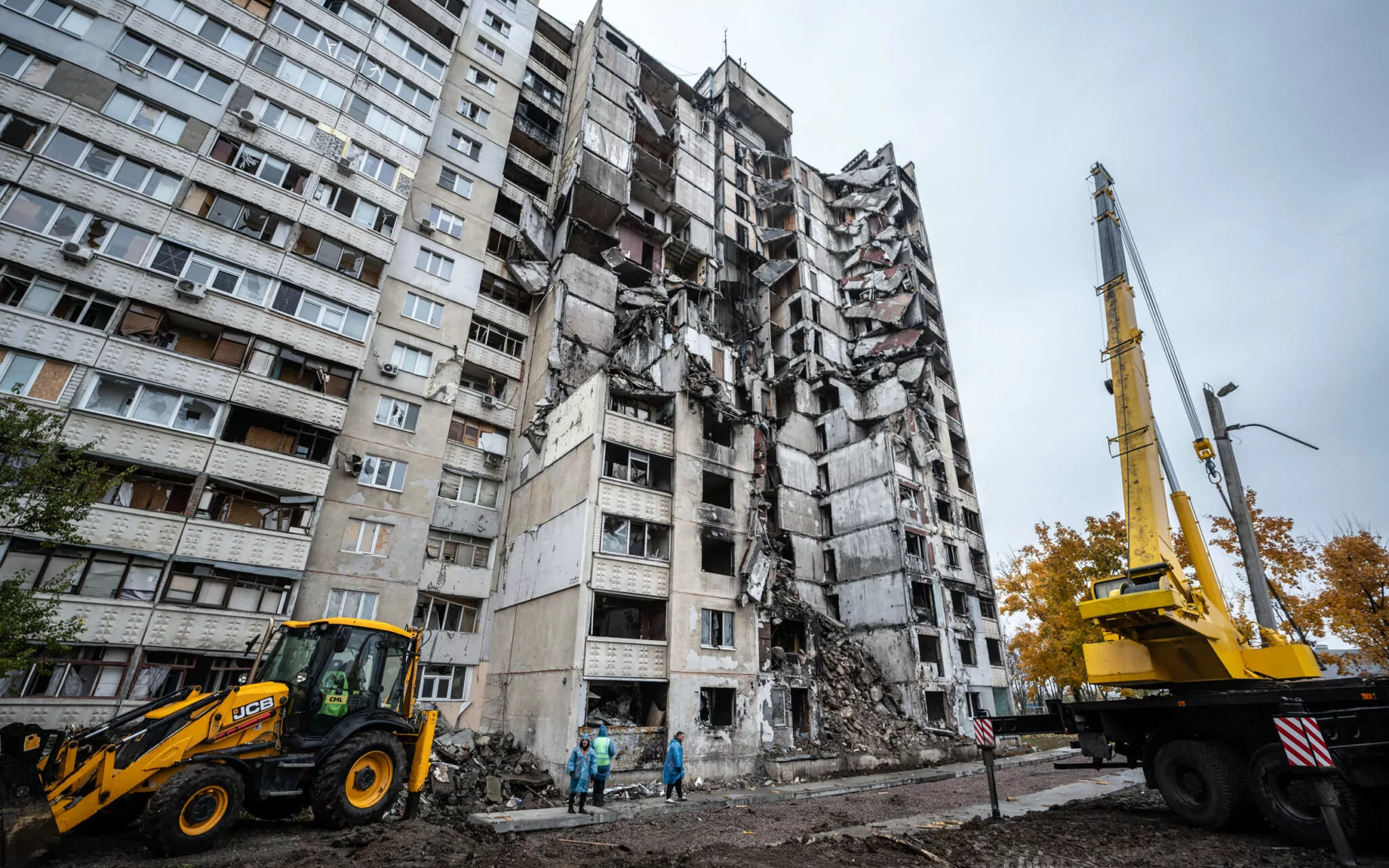 зображення до посту: North Saltivka Residential Building, Damaged By a Russian Aerial Bomb, is Being Prepared for Partial Demolition 