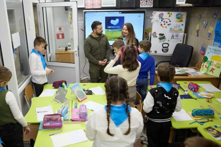 У Харкові побудують ще три протирадіаційних укриття для шкіл