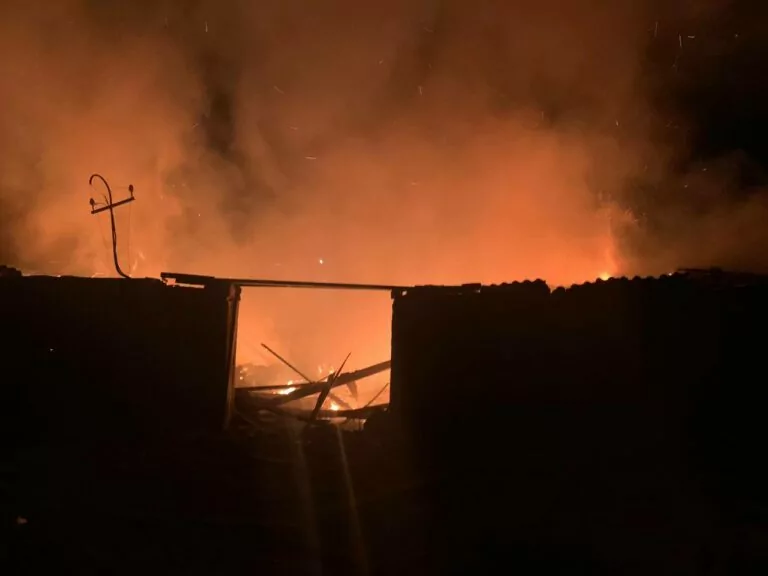 На Харківщині внаслідок російських обстрілів пошкоджено школу в селі Подоли