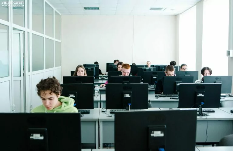 Центр Бендукідзе у партнерстві з EFI запрошує українських школярів взяти участь у Міжнародній Економічній Олімпіаді