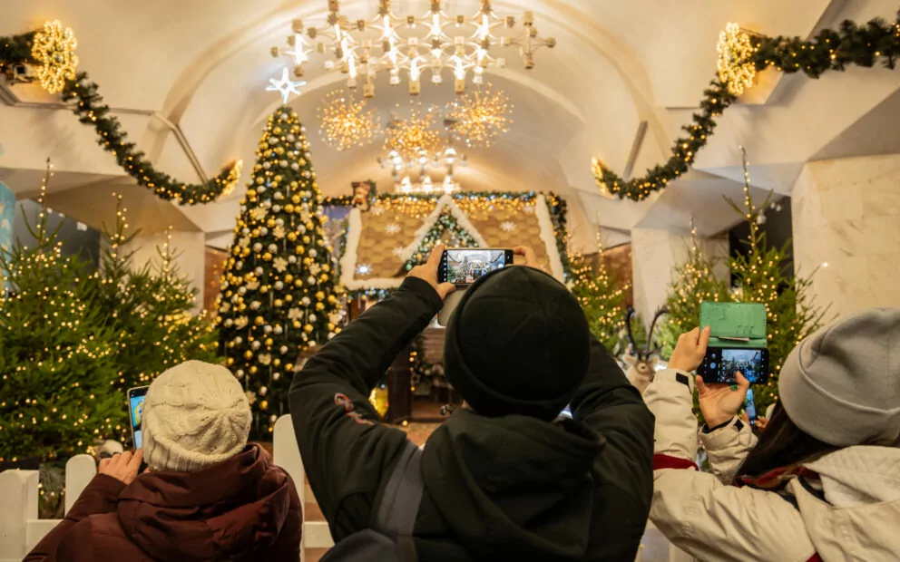 зображення до посту: Underground Christmas Village Opened in Kharkiv Metro